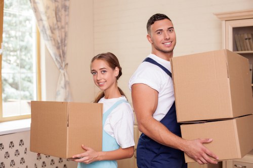 Moving truck transport for furniture and boxes in South London